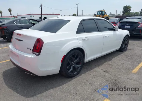 2022 Chrysler 300 S z USA, uszkodzony, nr VIN 2C3CCABG8NH259928